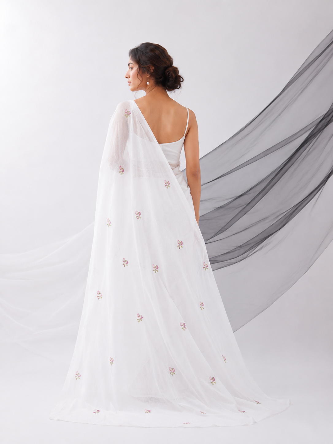 Elegant White Floral Printed MUL COTTON Saree with Soft Pink Motifs