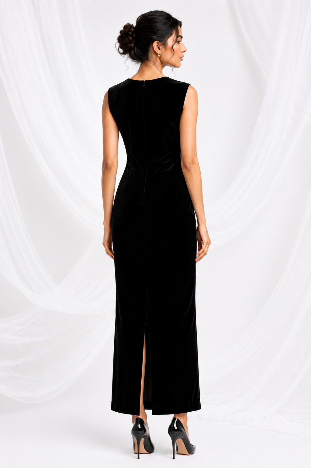 Sheath Gown I Noir I vnelle